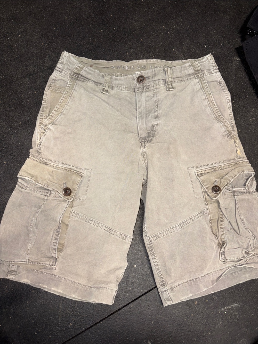 American Eagle Outfitters Men’s Gray Cargo Shorts